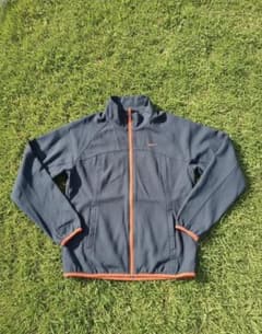 ま*ん様 NIKE DRY-FIT ナイロンジャケット　スポーツ　シティのサムネイル