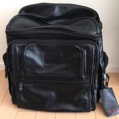 値下げ中 TUMI(トゥミ)レザーリュック 黒のサムネイル