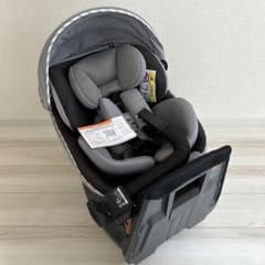 Combi チャイルドシート クルムーブ　ＪＮ－５５０　シートベルト取付のサムネイル