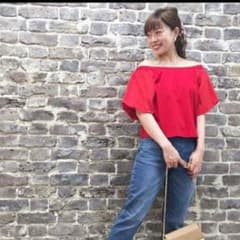 タグ付き！フーズフーチコ 赤オフショルダーのサムネイル