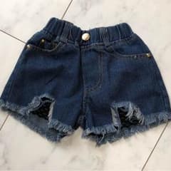 ショートパンツのサムネイル