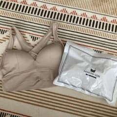 AGARISM ×GYDA  育乳ブラ ナイトブラ　　ベージュ クロスストラップのサムネイル