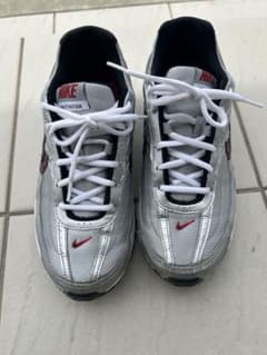 NIKE スニーカー　27センチのサムネイル