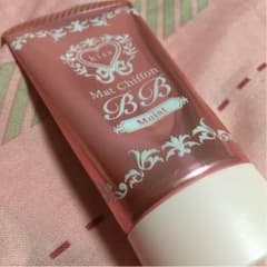 新品♡キス マットシフォンBBモイストピュアクリーム化粧下地・ファンデーションのサムネイル