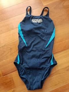 CENTRAL SPORTS 女の子用スクール水着 Mサイズのサムネイル
