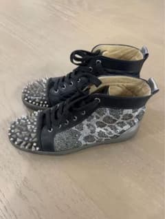 christian louboutin スニーカーのサムネイル