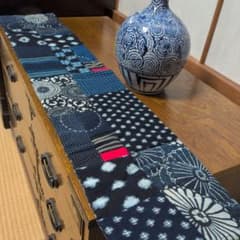 ハンドメイド 藍染古布 絣と型染めの細長マット パッチワーク∷ - メルカリ