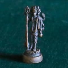 ダッタトレーヤ（ヴィシュヌ・シヴァ・ブラフマー）像　金属製　4cm m53868192574_1.jpg?1756542144