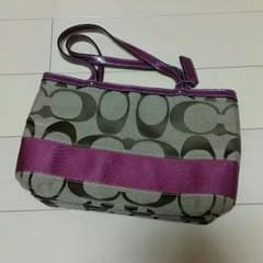 COACH × 紫のサムネイル
