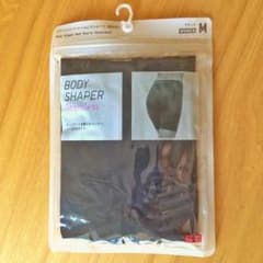 【新品】UNIQLO シームレスインナー(4分丈) 黒のサムネイル