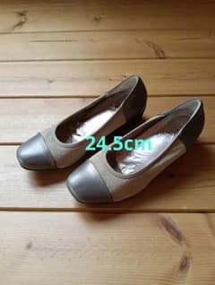 fit fit フィットフィット　パンプス　24.5cmのサムネイル
