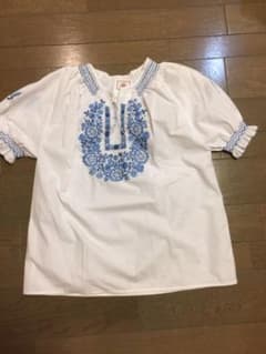 ハンガリー 刺繍ブラウスのサムネイル