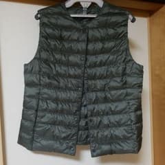 ユニクロ UNIQLO ダウンベスト　XLのサムネイル