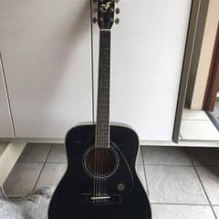 値下げ！YAMAHAアコースティックギターのサムネイル