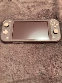 任天堂Switchライト本体のみのサムネイル