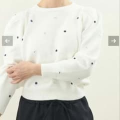 Liala×PG ビジュー付きタックスリーブニット　ホワイト Sのサムネイル