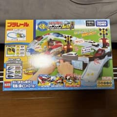 【訳あり】トミカと遊ぼう！ぐるっとカンカン踏切のサムネイル