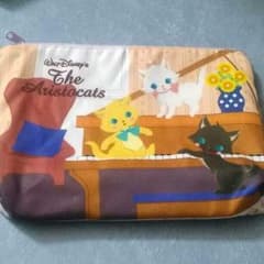 【ひな様専用】ディズニーキャラクターストーリーブックビッグポーチのサムネイル