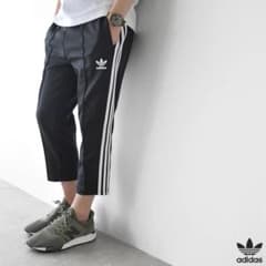 元値9339円 adidas トラックパンツのサムネイル