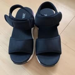 スポーツサンダル　ZARA KIDS 19cm ネイビーのサムネイル