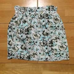 Dip Drops 花柄 タイトスカートのサムネイル