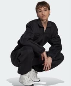 ナイロンポケットオーバーレイ付き スペーサージャンプスーツ - メルカリ