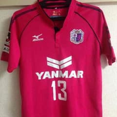 セレッソ大阪 ユニフォームのサムネイル