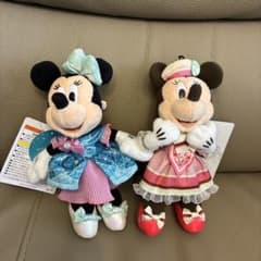 【新品タグ付き】ミニー ぬいぐるみバッジ 2点セットのサムネイル