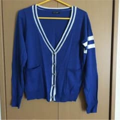 青 カーディガンのサムネイル