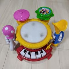 タカラトミー　リズムあそびいっぱいマジカルバンドのサムネイル
