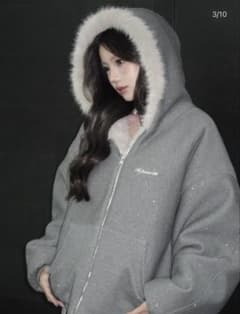 andwang Kirakira 2way fur zip up - メルカリ