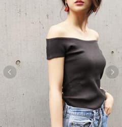 【todayful】オフショルダーT （チャコール）のサムネイル