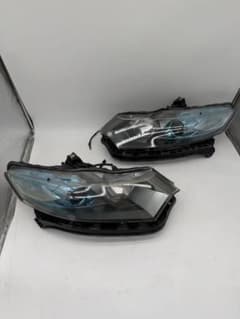 ホンダ インサイト ZE2 ZE3 純正 ヘッドライト 左右セット - メルカリ