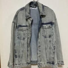 ZARA ライトブルー デニムジャケットのサムネイル