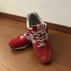 ニューバランス スニーカー 赤のサムネイル