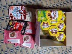お菓子詰め合わせのサムネイル