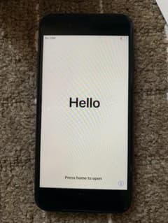 iPhone 7 Jet Black 128 GB SIMフリーのサムネイル