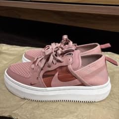 NIKE スニーカー ピンク レディースのサムネイル