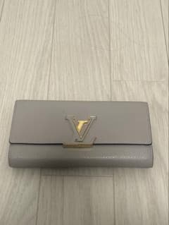 LOUIS VUITTON ポルトフォイユ カプシーヌ 長財布 グレージュのサムネイル