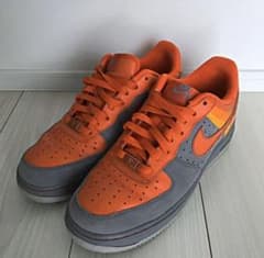NIKEスニーカーのサムネイル