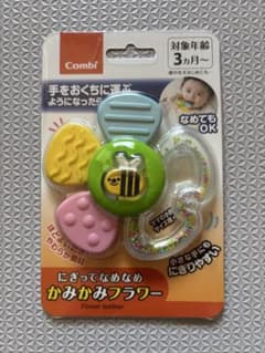 （新品）コンビ　かみかみフラワーのサムネイル