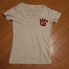 アバクロンビー&フィッチ  VネックTシャツのサムネイル