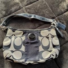 COACH シグネチャー ハンドバッグのサムネイル