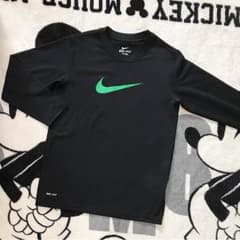 ドライフィット  xs ロングTシャツのサムネイル