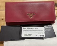 (専用)PRADA長財布 アイシャドウ まとめ売りのサムネイル