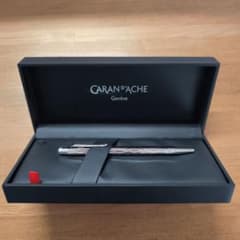 Caran d'Ache ボールペン 本体 専用ケース付きのサムネイル