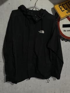 THE NORTH FACE ブラック マウンテンパーカーのサムネイル