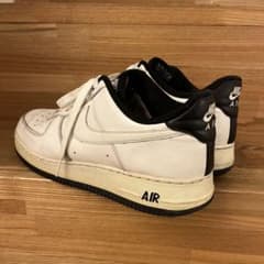NIKE エアフォース・ワン 黒白27cmのサムネイル
