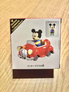新品未開封品】tomica ディズニー ミッキーマウスの車 フィギュア付き