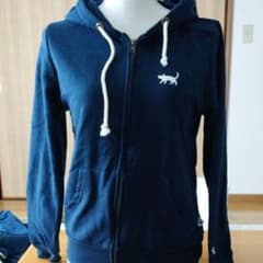 パーカーのサムネイル